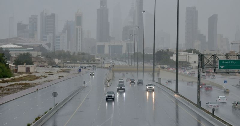 طقس «نهاية الأسبوع».. أمطار وغبار