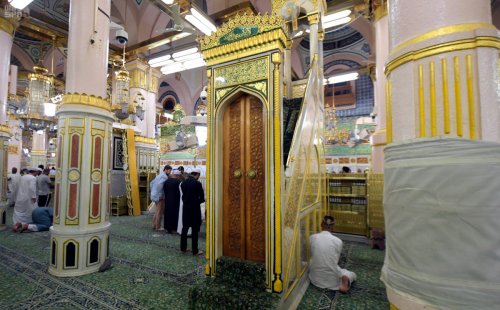 شؤون الحرمين تعلن تغيير مواعيد زيارة الروضة النبوية الشريفة للنساء والرجال من بداية العشر الاواخر من رمضان والفئات الممنوعة من الزيارة
