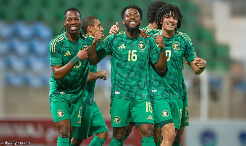 غرب آسيا.. أخضر الشباب يكسب الإمارات