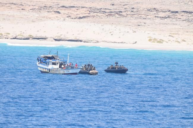 مهمة بحرية: إطلاق سراح قارب صيد يمني بعد أيام من تعرضه للقرصنة قبالة سواحل الصومال