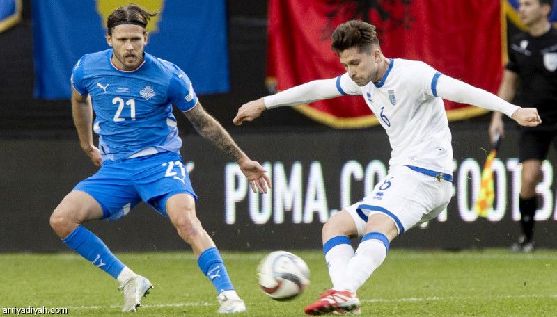 هاتريك يهبط بأيسلندا.. وجناح العروبة احتياطيّا