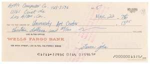 كمبيوتر أبل-1 النادر يُباع في مزاد مقابل 375 ألف دولار