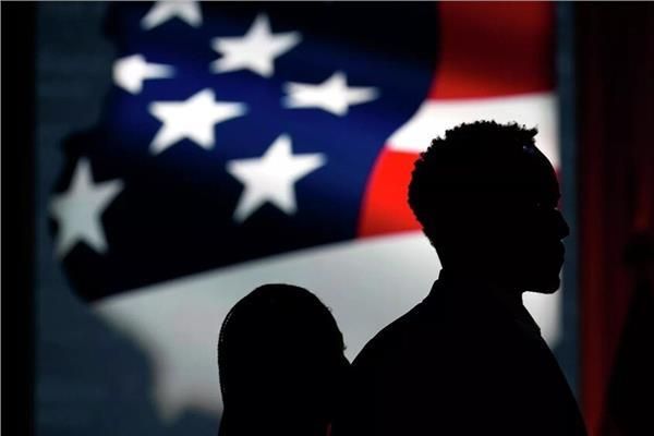 الولايات المتحدة تبيع ألف إقامة ذهبية مقابل 5 مليارات دولار