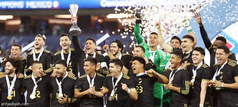 خيمينيس يقود المكسيك إلى ذهب الـ «كونكاكاف»