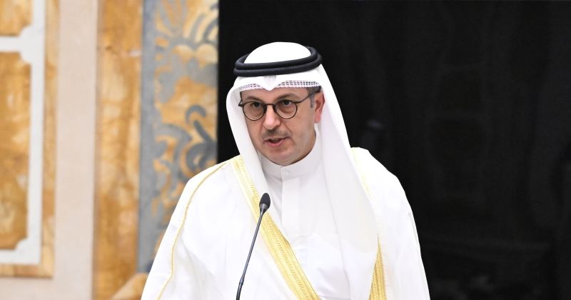 الدكتور صبيح المخيزيم مؤدياً اليمين الدستورية