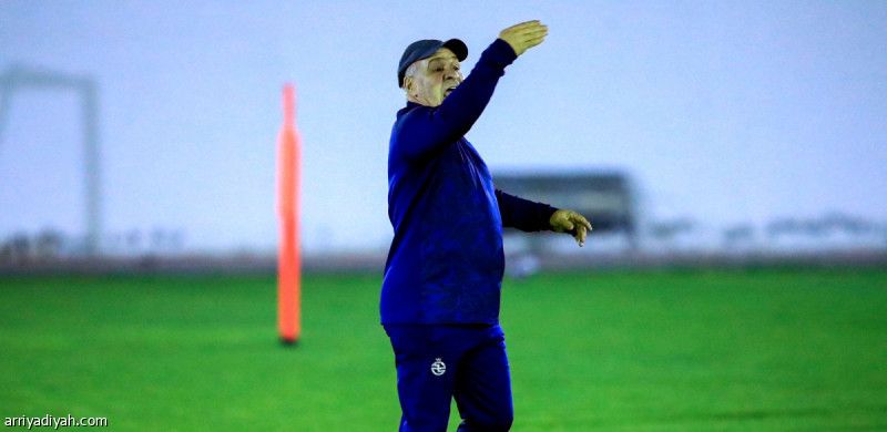 تجريبية تجمع الخلود والنجمة