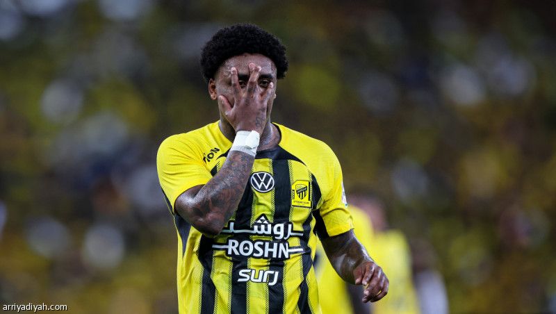 الشكوك تحاصره قبل ديربي جدة.. بيرجوين يغيب عن الشباب