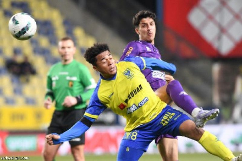 الصحفي والغامدي ينتظران مواجهة جديدة أمام ياباني بلجيكا