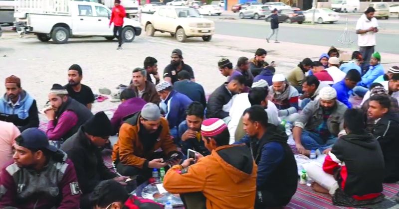 «تراحم»: توزيع 430 وجبة إفطار للصائمين يومياً