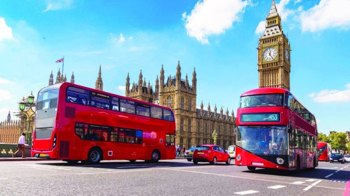 بريطانيا تخفض توقعاتها للنمو الاقتصادي إلى النصف في 2025