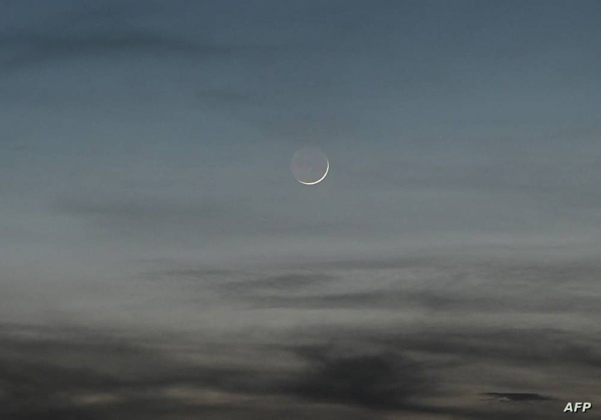 "مجلس الإمارات للإفتاء" يدعو إلى تحري هلال شوال مساء السبت المقبل