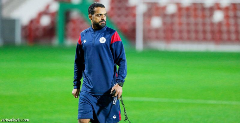 بعد 68 مباراة.. روشن يمنح العطوي فرصة ثانية