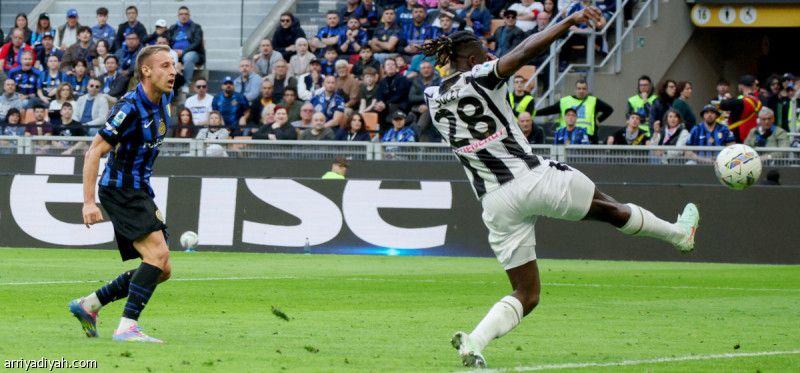 إنتر يعزز الصدارة بثنائية أودينيزي