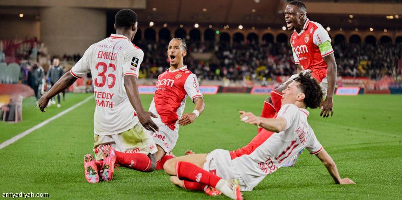 بثنائية نيس.. موناكو يؤجل فرحة باريس