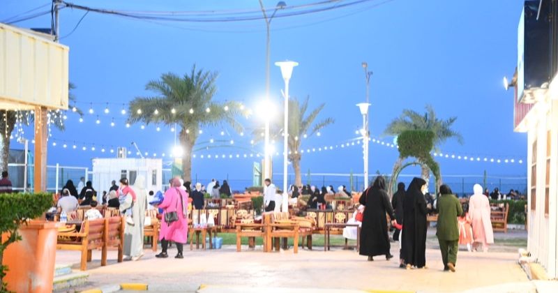 المقاهي الشعبية احتضنت فرحة الأطفال والعائلات