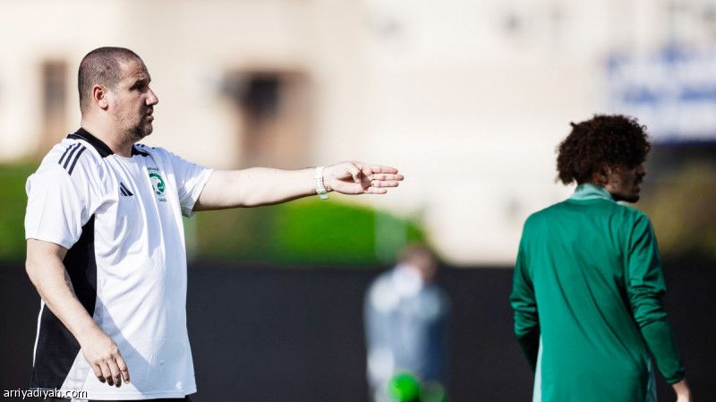 الأخضر يواجه الصين بـ 3 مهاجمين