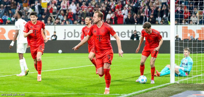 البايرن يكسب أوجسبورج.. ويخسر موسيالا