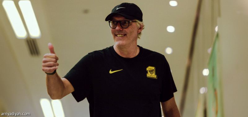 الديربي يمنح هيرنانديز أول مشاركة أساسية