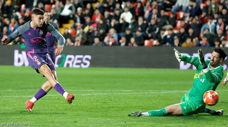 إسبانيول يقسو على فايكانو برباعية