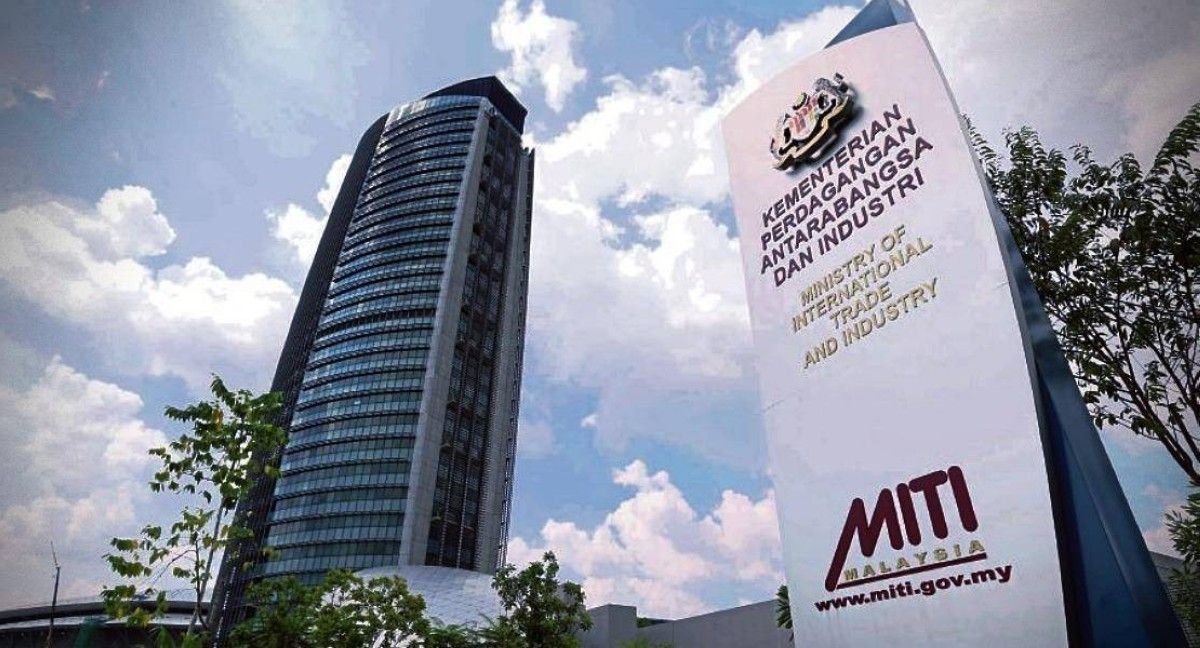 ماليزيا ترفض مزاعم أمريكا حول الرسوم وتستبعد الركود