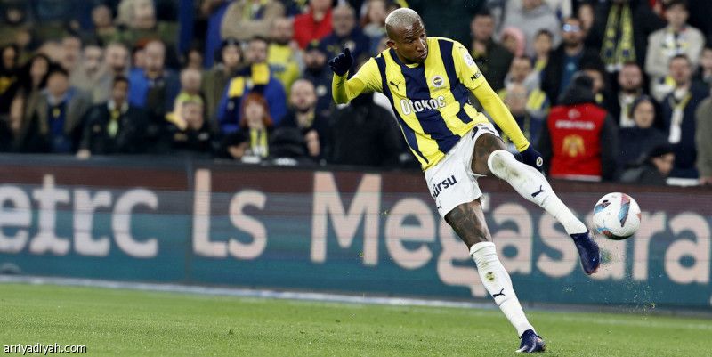 بـ«هاتريك» تاليسكا فنربخشة يعاقب طرابزون