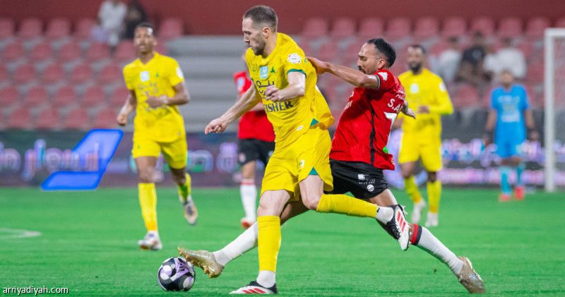 بعد 70 يوما.. الخليج يستعيد نغمة الفوز على حساب الرائد