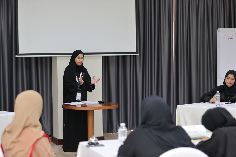 بدء النسخة الثامنة من البطولة الوطنية للمناظرات بسلطنة عُمان