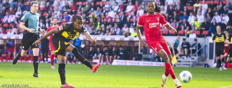 برباعيتين.. دورتموند وشتوتجارت يسقطان فرايبورج وبوخوم