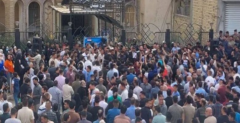 معلِّمو العراق ينظمون إضراباً عاماً يستمر حتى الثلاثاء للمطالبة بتحسين ظروفهم