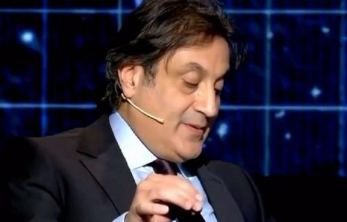 “المال يطرق بابه”.. برج فلكي سيعيش حياة الملوك في الأسبوع الثاني من أبريل 2025 والفلوس ستغرق حياته وفقًا لـ توقعات ميشال حايك