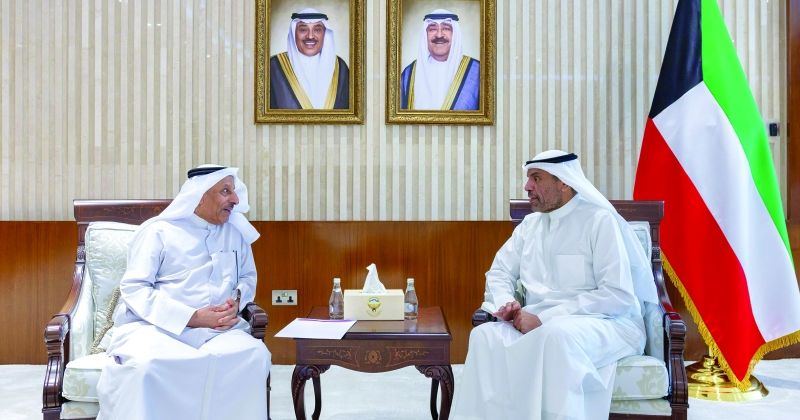 الوزير اليحيا خلال لقائه المغامس