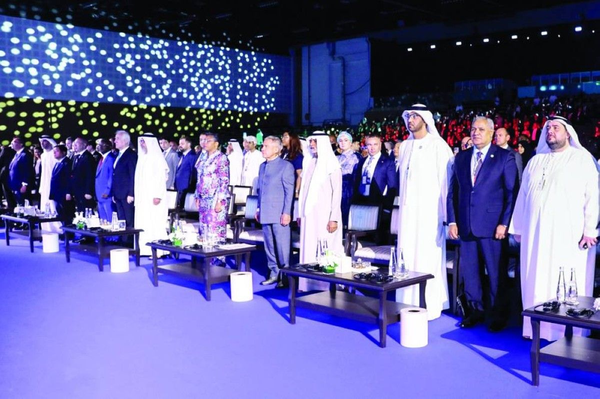 الإمارات تستخدم مواردها لتعزيز الاقتصادات والارتقاء بحياة الشعوب