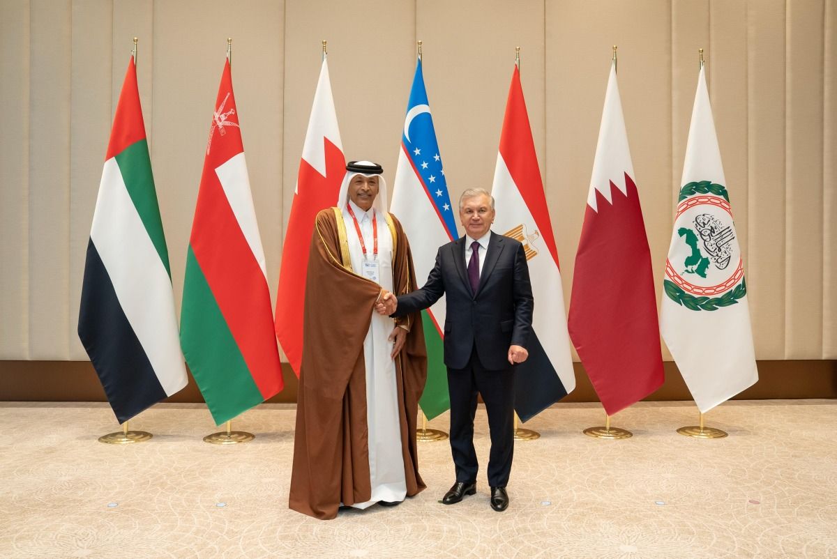 رئيس جمهورية أوزبكستان يستقبل رئيس مجلس الشورى