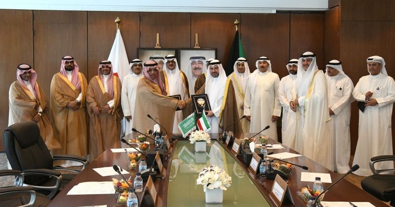 الكويت والسعودية توقعان مذكرة تعاون فني في مجال الطيران