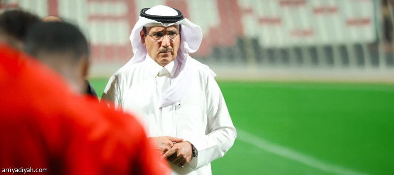 الرائد يتخلى عن الطبيب النفسي