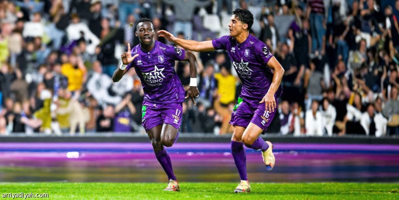 الصحفي والغامدي يعودان إلى الاتحاد