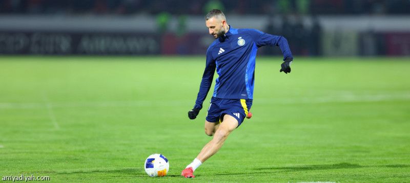 بيولي يدرس إراحة بروزوفيتش أمام الرياض