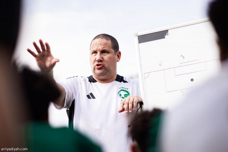 جورجي يريح الأخضر 24 ساعة