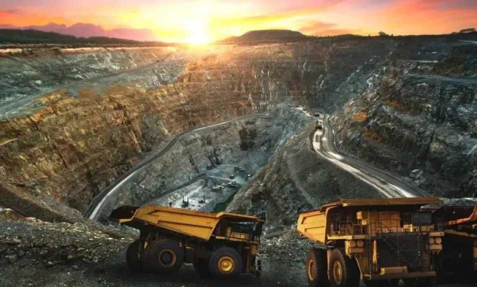 تراجع مفاجئ في الإنتاج الصناعي بالسعودية رغم نمو الصناعات التحويلية