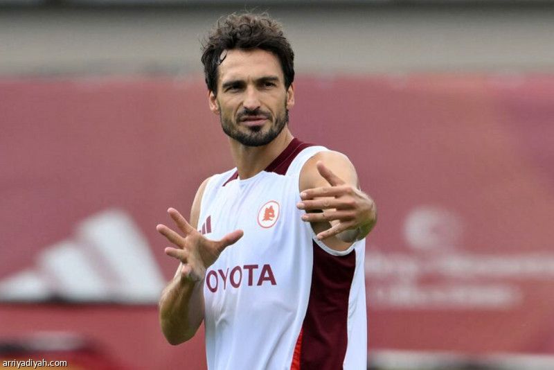 دورتموند يدرس استعادة هوملز في المونديال