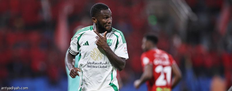 سجل الانتصار الـ12.. الأهلي يعصف بالرائد