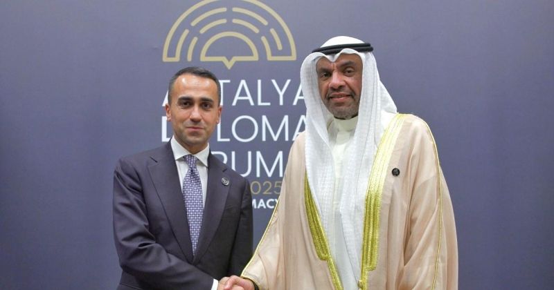 ممثل سمو ولي العهد يلتقي الممثل الخاص للاتحاد الأوروبي لمنطقة الخليج على هامش منتدى أنطاليا