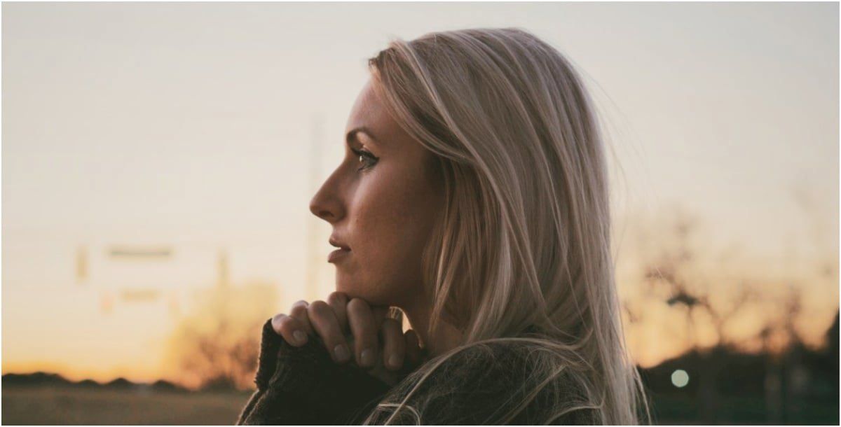 أبراج نسائية لا تضع الحب في قائمة أولوياتها: شخصيات قوية ومستقلة تفضل التركيز على أهدافها وحياتها المهنية | هل برجك منهم؟