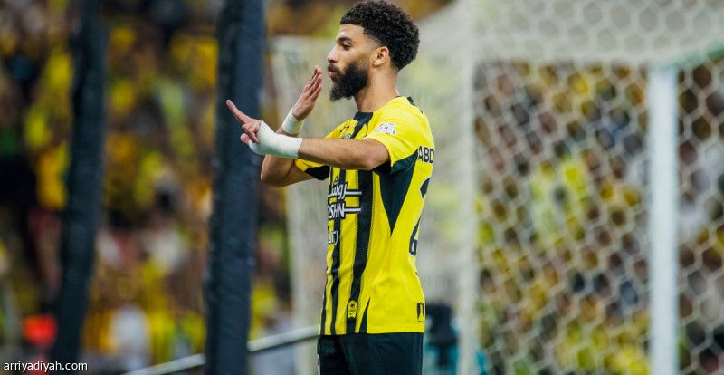 بـ 10 مساهمات.. العبود ورقة بلان الرابحة