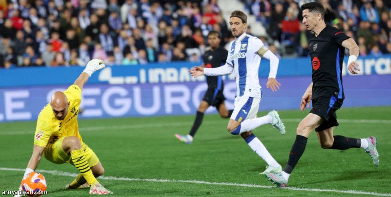 بنيران صديقة.. برشلونة يعود بنقاط ليجانيس