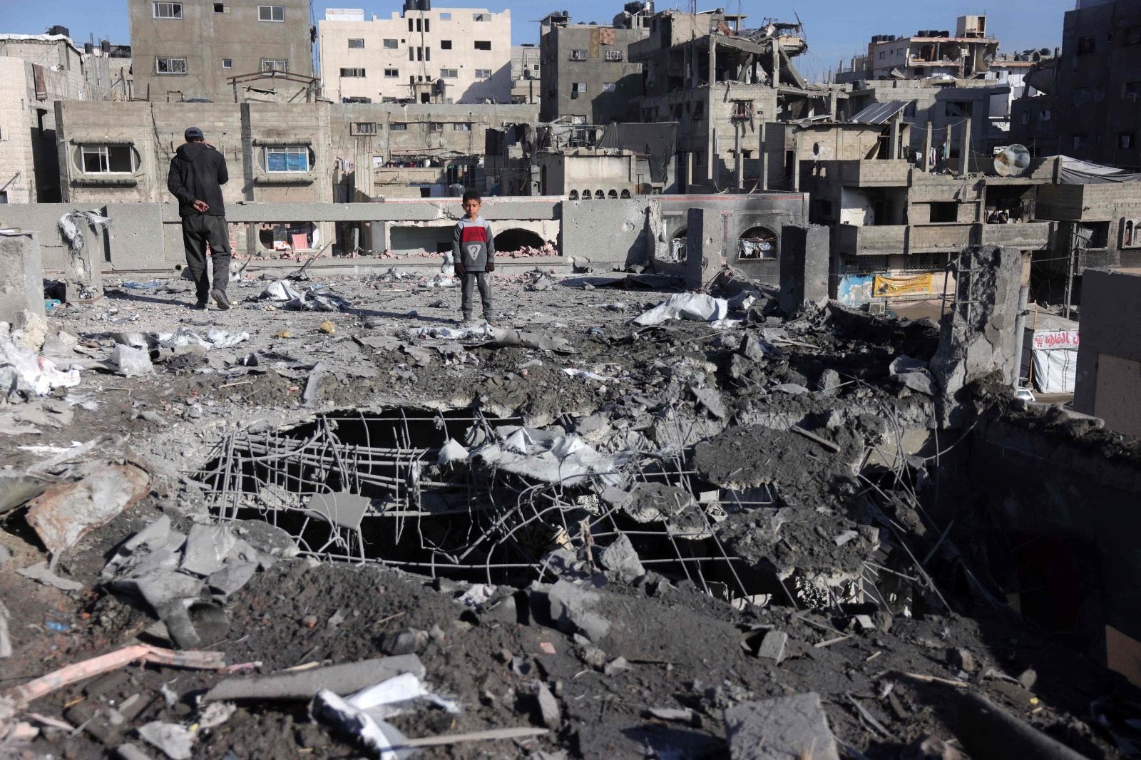 إسرائيل تقصف قسم العمليات الجراحية بمستشفى المعمداني في غزة