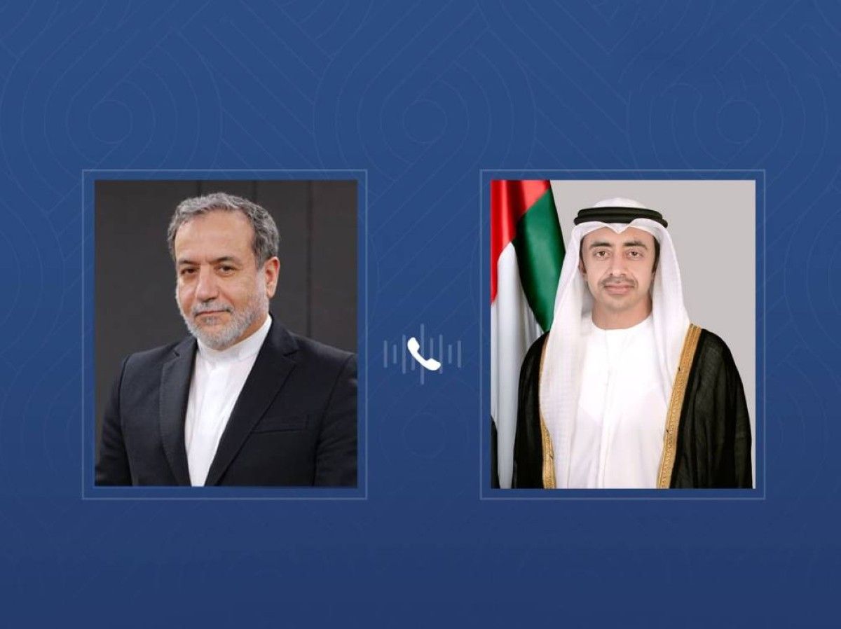 عبدالله بن زايد يبحث هاتفياً مع وزير خارجية إيران مستجدات المحادثات بين طهران وواشنطن