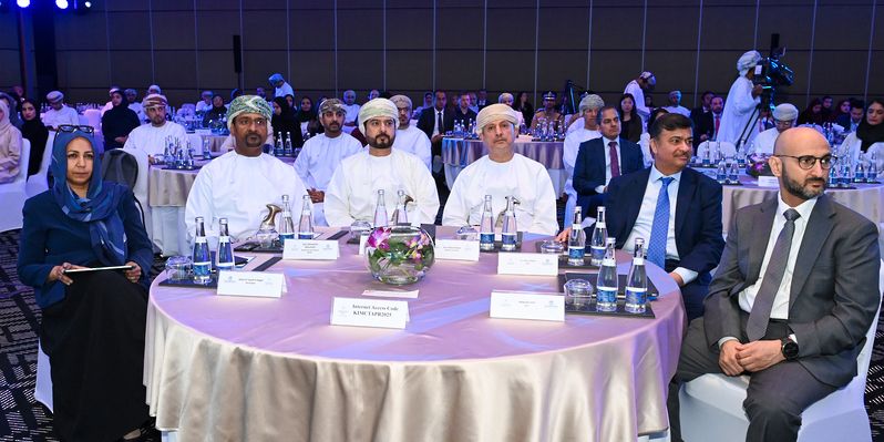 لقاء مشترك مع مجموعة البنك الدولي بمسقط