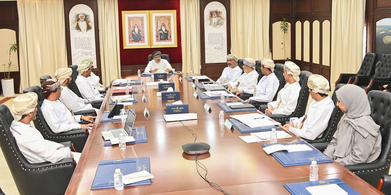 اللجنة الوطنية للتنافسية تستعرض أداء سلطنة عُمان في المؤشرات الدولية