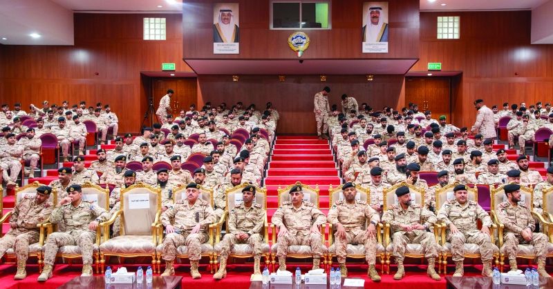 القوة البرية: التركيز على التطوير والجاهزية